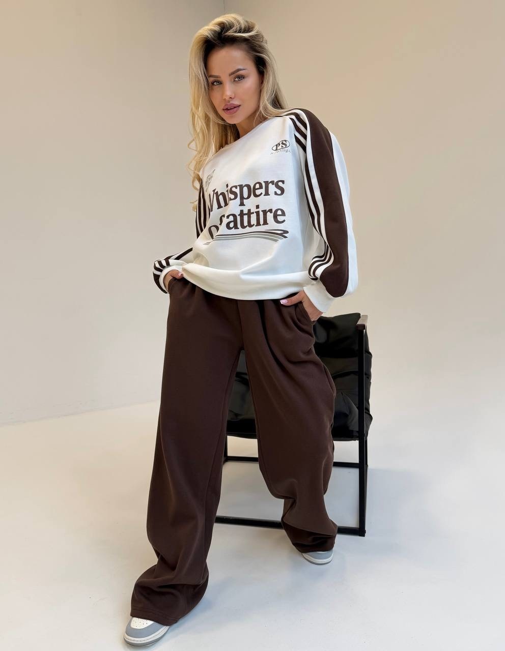 трикотажные костюмы,спортивный костюм,женский спортивный костюм,одежда брюки,женский костюм