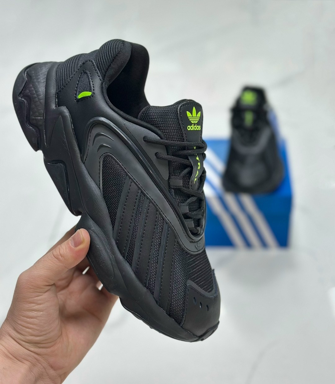 кроссовки adidas,кроссовки мужские adidas,кроссовки adidas oztral,кроссовки adidas черный,кроссовки adidas originals oztral