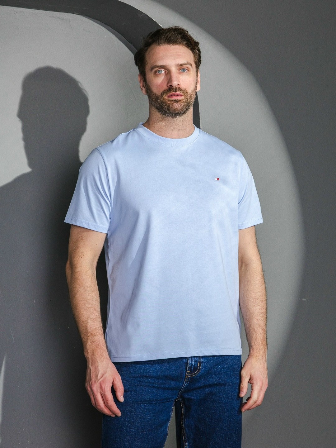 голубая футболка томми хилфигер,мужская футболка,футболка голубая,томми хилфигер слим фит футболка,футболка мужская tommy hilfiger