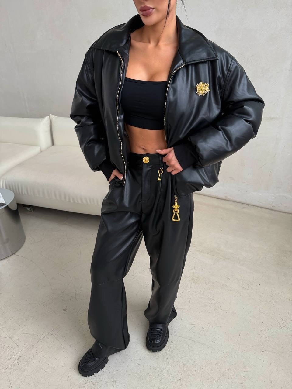 кожаная куртка,куртка бомбер,кожаный бомбер,женская куртка бомбер,кожаный бомбер оверсайз