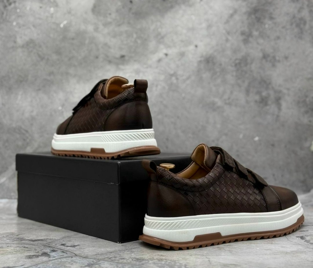 мужская ,фенди  мужская,,кроссовки для мужчин,мужские кроссовки из натуральной кожи