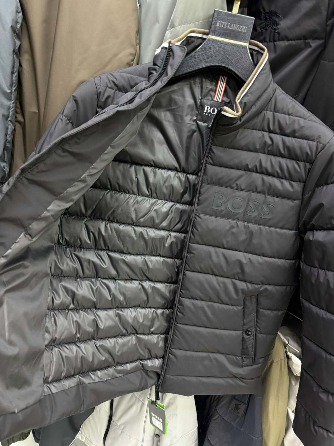 мужская куртка hugo boss,куртка с капюшоном hugo boss,куртка hugo boss,куртка boss,мужская куртка boss