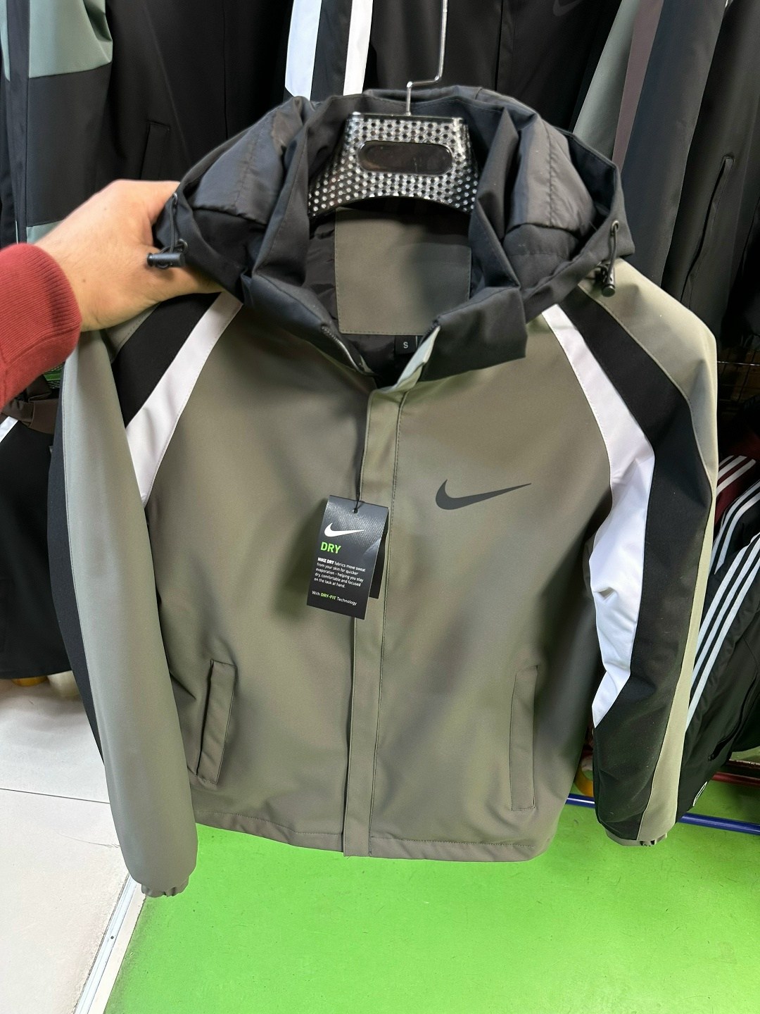 демисезонная куртка,куртка мужская nike,куртка мужскaя демисезонная,куртка на флисе,куртка мужская