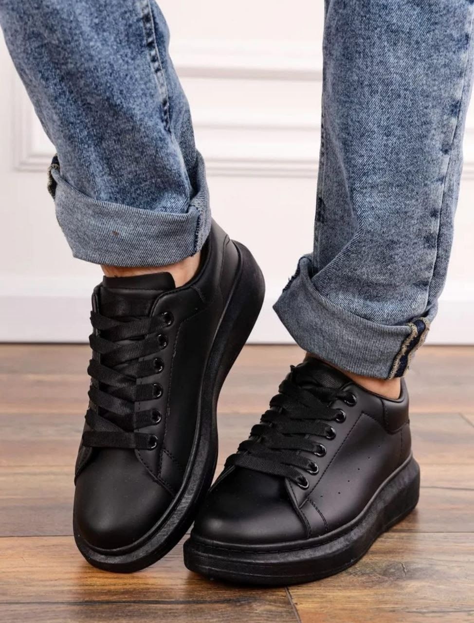 ,кеды александр маккуин черные,кеды александр маккуин мужские черные,черные кроссовки,обуви