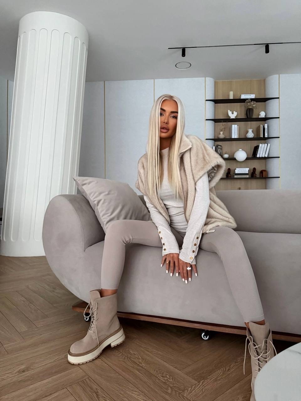 кашемировая курточка loro piana,жилетка женская,женский жилет,куртка женская,бежевая жилетка