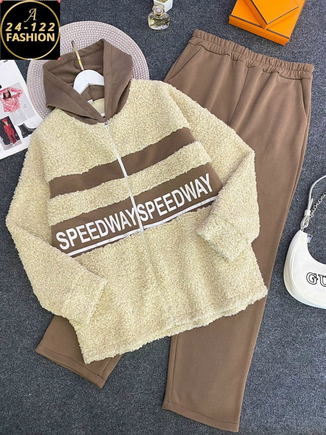 костюм на флисе,костюм спорт,костюм прогулочный,костюм теплый,спортивный костюм женский на флисе