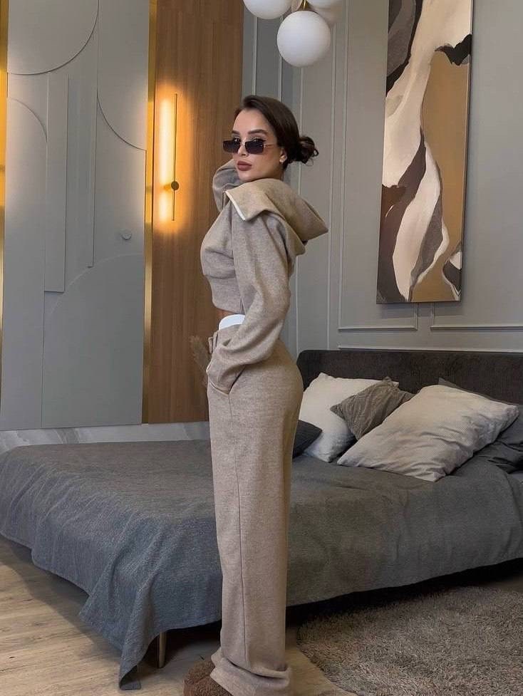 трикотажный костюм,трикотажные костюмы женские,костюм бежевый,кашемировый костюм,брючный костюм