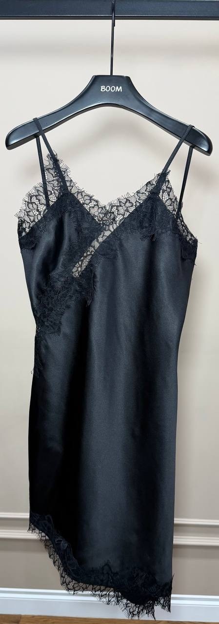 ночная сорочка sainted sisters с кружевом,топ шелковый с кружевом,бельевой стиль кружево,шелковый топ в бельевом стиле,сорочка ночная