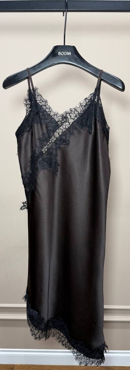 ночная сорочка sainted sisters с кружевом,топ шелковый с кружевом,бельевой стиль кружево,шелковый топ в бельевом стиле,сорочка ночная