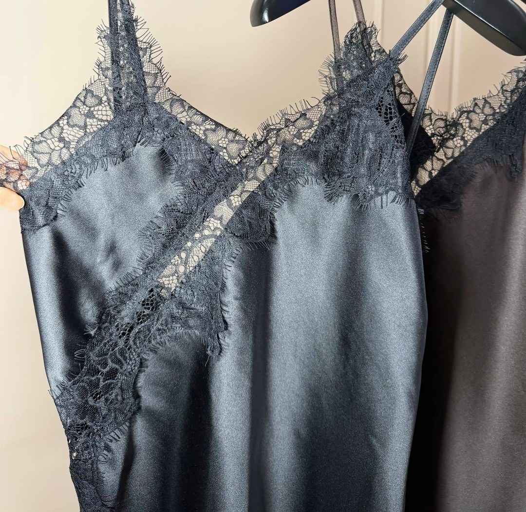 ночная сорочка sainted sisters с кружевом,топ шелковый с кружевом,бельевой стиль кружево,шелковый топ в бельевом стиле,сорочка ночная