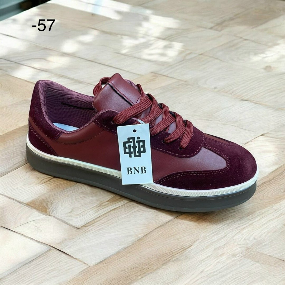 ,бордовые кроссовки,замшевые кроссовки,женская ,низкие кроссовки