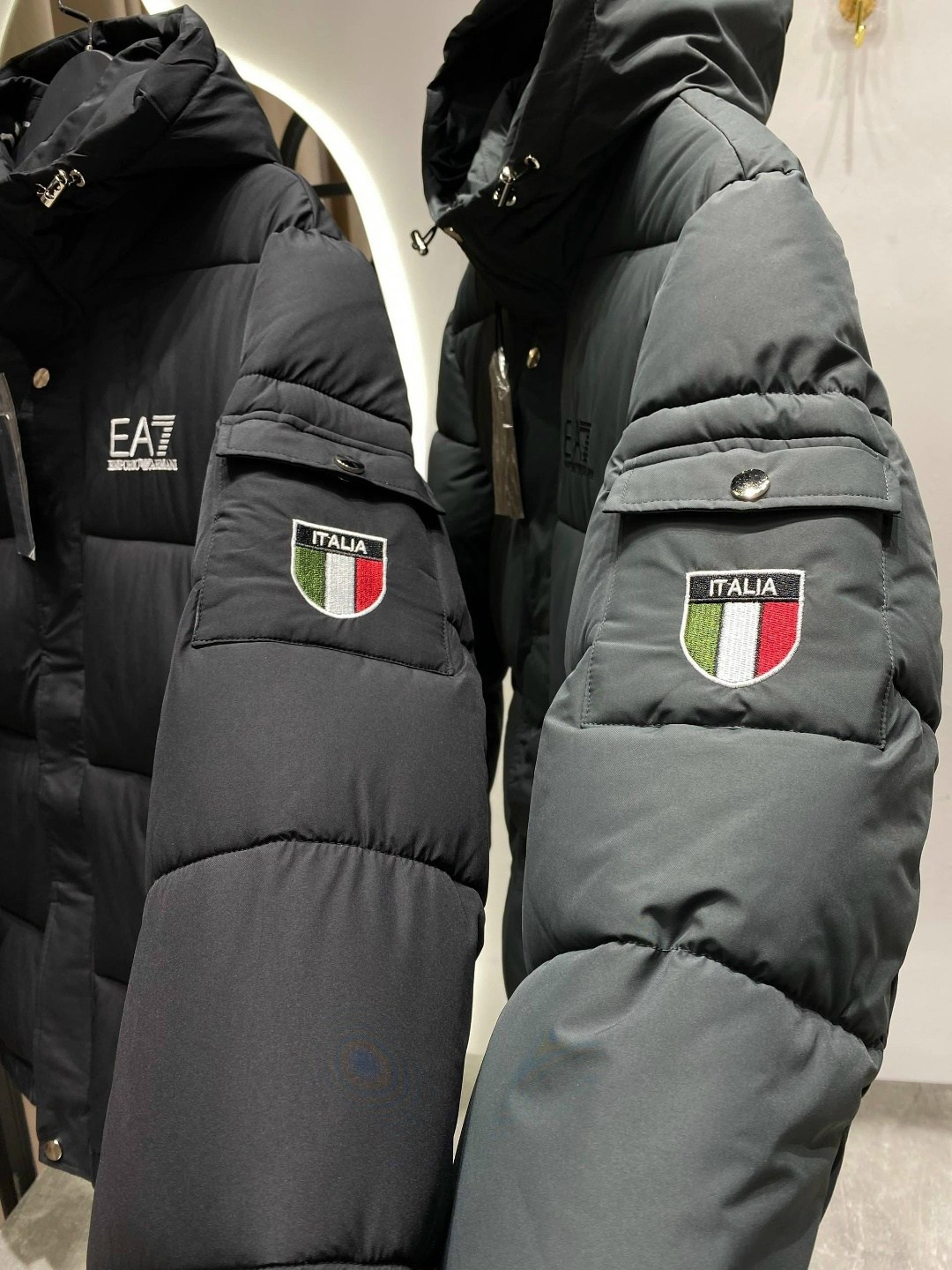 пуховик burberry,куртка зимняя ea7,зимняя куртка armani,мужские куртки,куртка мужская ea7