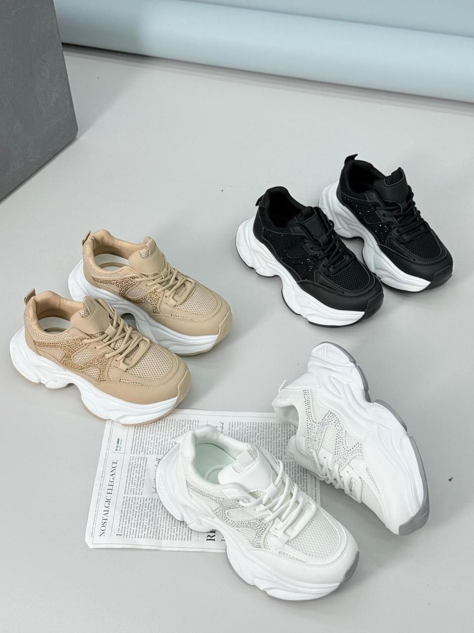 женские кроссовки,кроссовки,кроссовки белая,белые кроссовки женские,стильные кроссовки женские