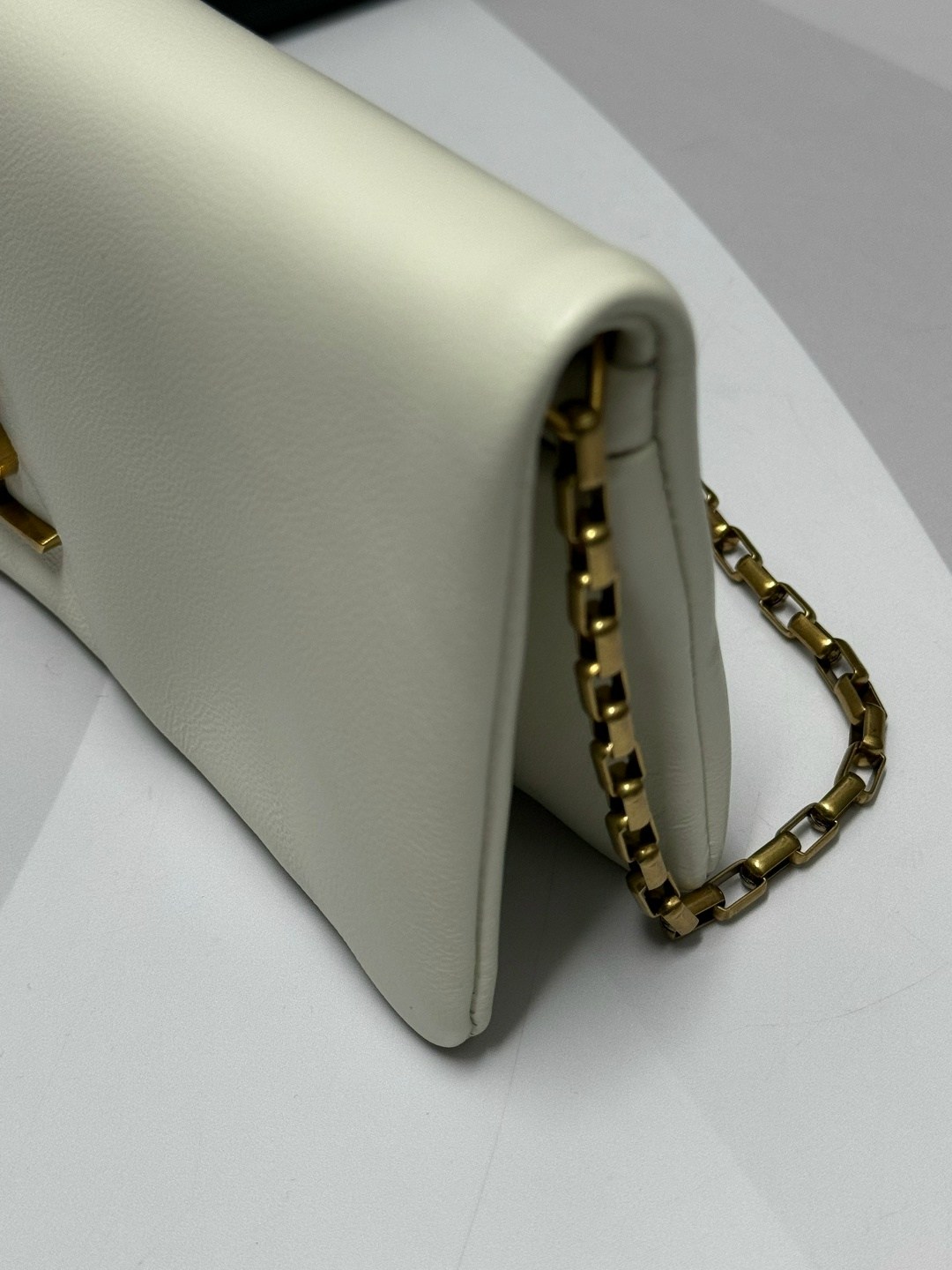 yves saint laurent сумка,ysl сумка женская,сумка ив сен лоран белая,клатч,женская сумка