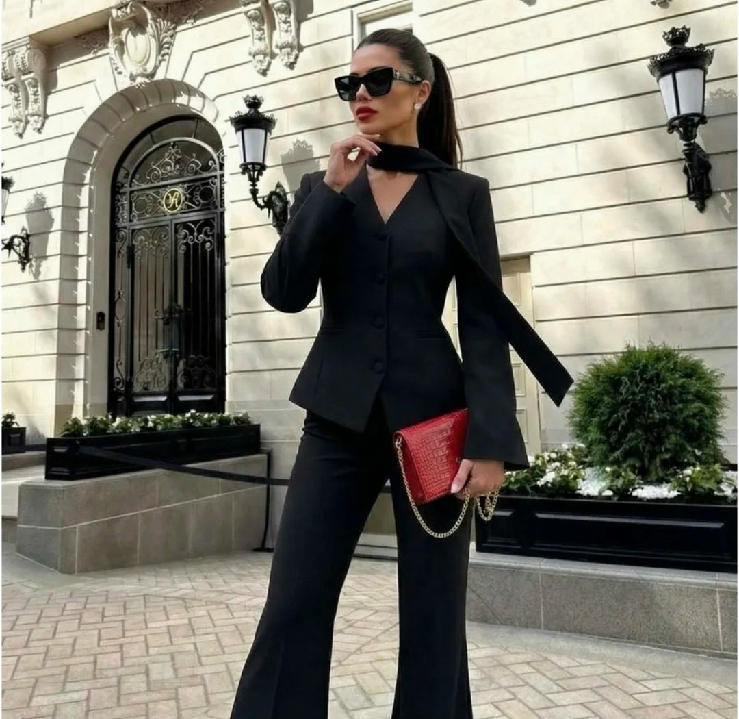 костюм тройка брючный классический с пиджаком и жилеткой,костюм брючный деловой с жилетом luxe allure,классический женский деловой брючный костюм тройка с пиджаком и жилеткой,костюм тройка брючный дел