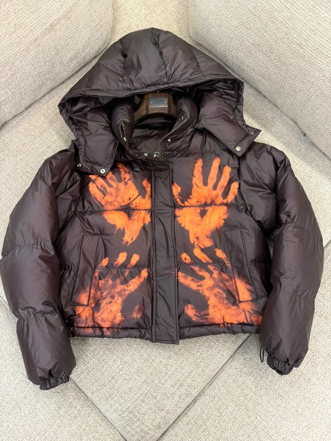 пуховик фенди женский,пуховик женский,куртка пуховик,короткий пуховик женский,пуховик короткий