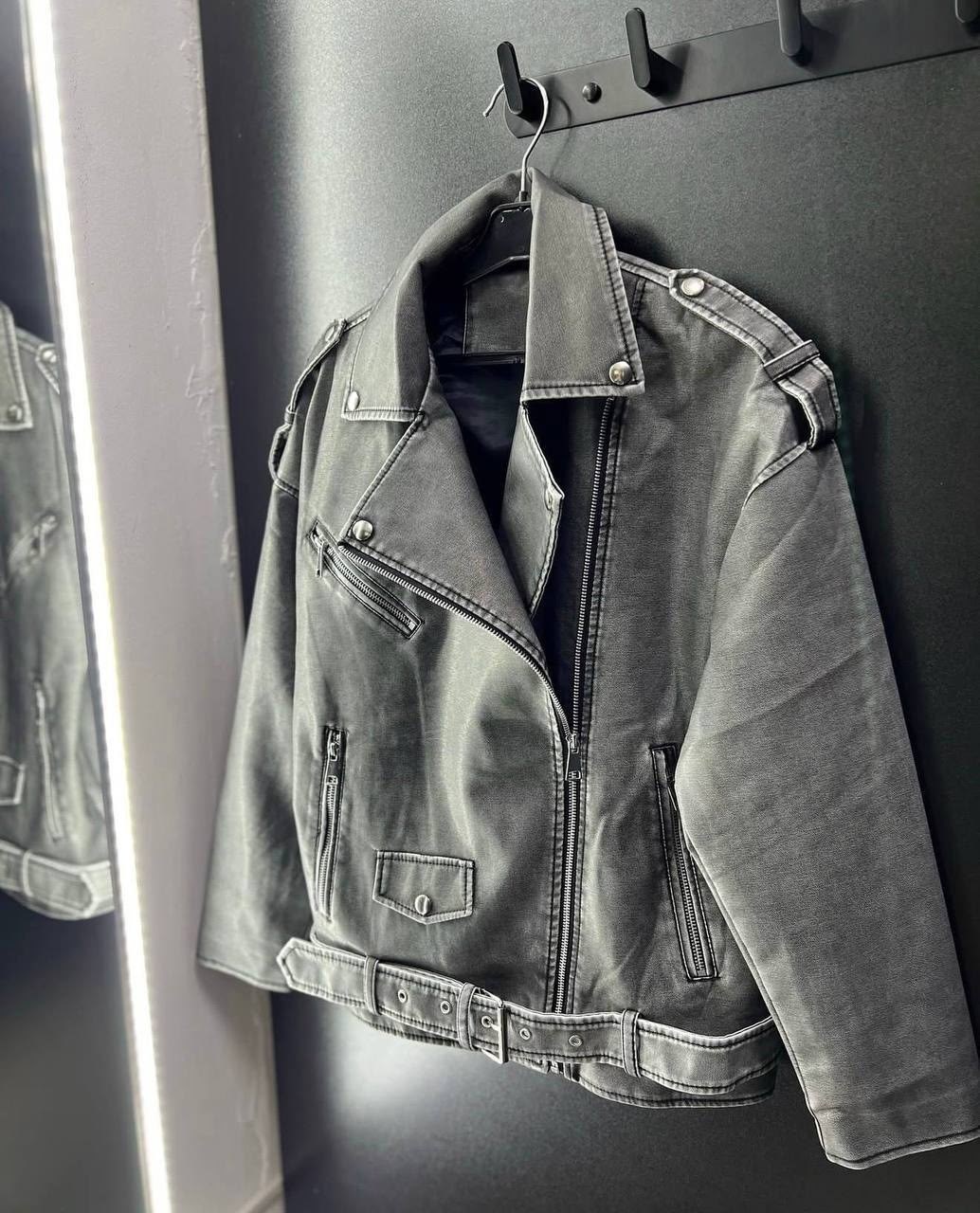 куртка косуха,куртка косуха женская из экокожи,косуха серая винтажная куртка кожаная оверсайз aftfbasic,кожаная куртка косуха,серая косуха