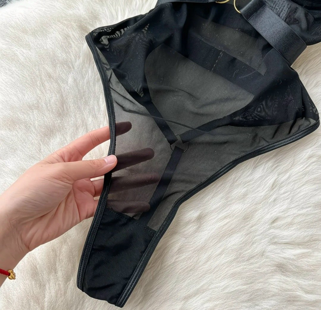 сексуальный боди,женское черное нижнее белье боди с сеточкой и шлейками,сексуальное прозрачное женское нижнее белье,сексуальное кружевное боди черного цвета,боди секси