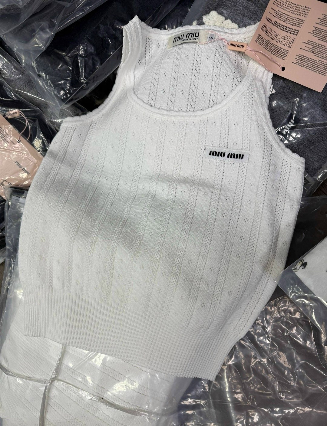 вязаные топы,майка женская,трикотажный топ,женские топы,топы спицами