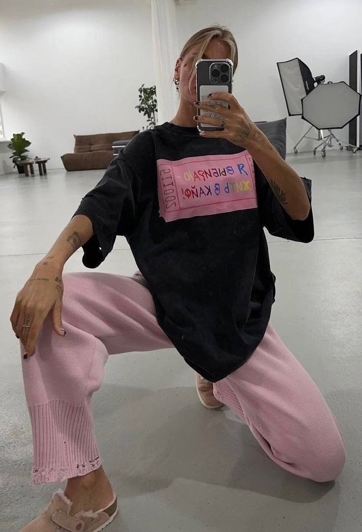 женская футболка оверсайз,футболки оверсайз с принтами,футболка оверсайз с,футболка черная оверсайз,оверсайз с принтом футболка