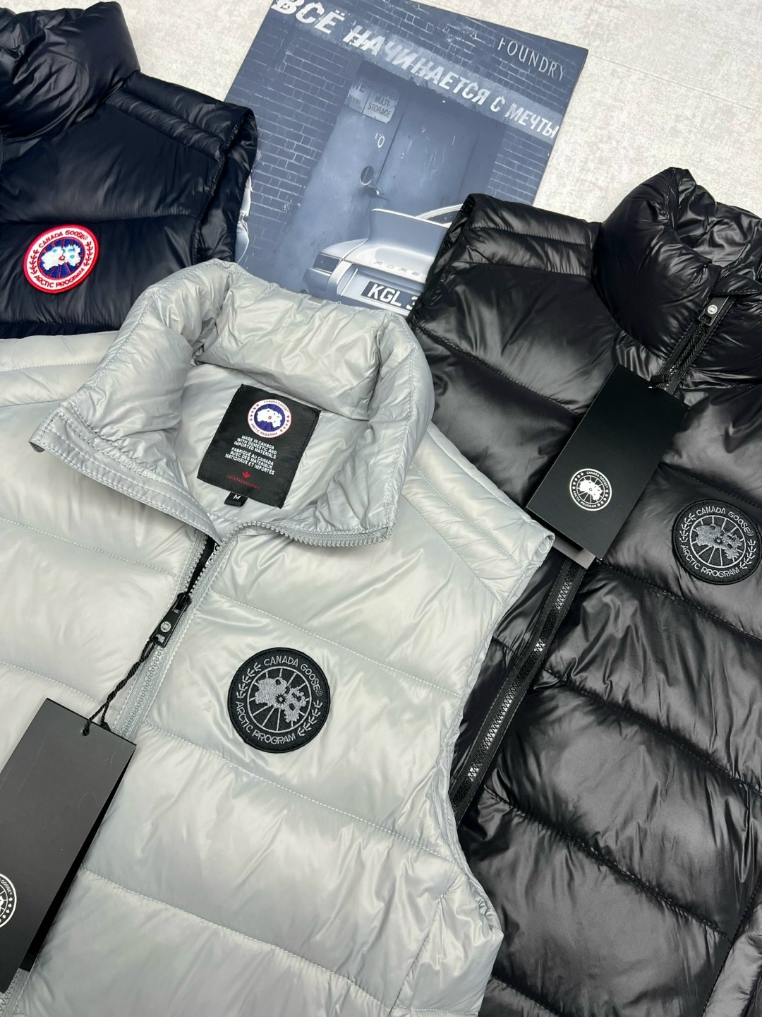жилетка,жилет,жилет мужской,жилетка moncler,теплый жилет