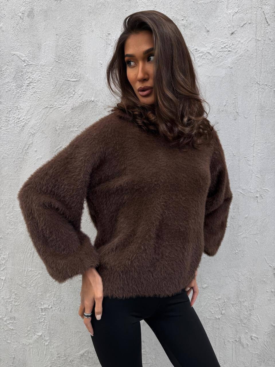 пушистый джемпер,кофта вязаная,пушистая кофта,вязаная кофта оверсайз,белая пушистая кофта