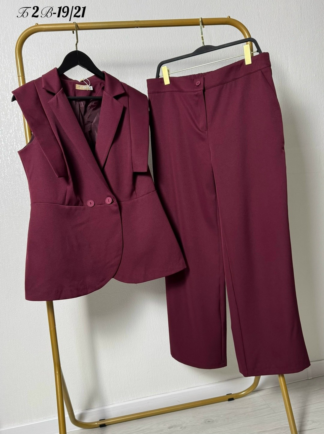 брючный костюм,брючный женский костюм,брючный костюм повседневный,комплект брючный,костюм брючный с жилетом gunuelle