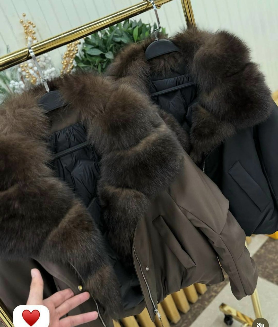 куртка - пуховик с мехом песца city furs,пуховики с мехом,пуховик женский с натуральным мехом,пуховик с натуральным мехом,куртка с мехом