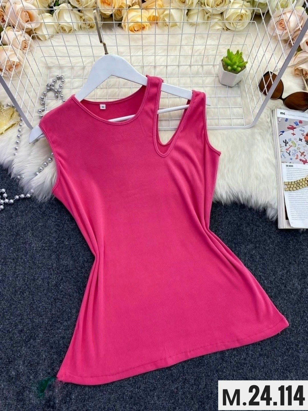 женские топы,женской одежды,женские костюмы,женская базовая майка,джинсы женские