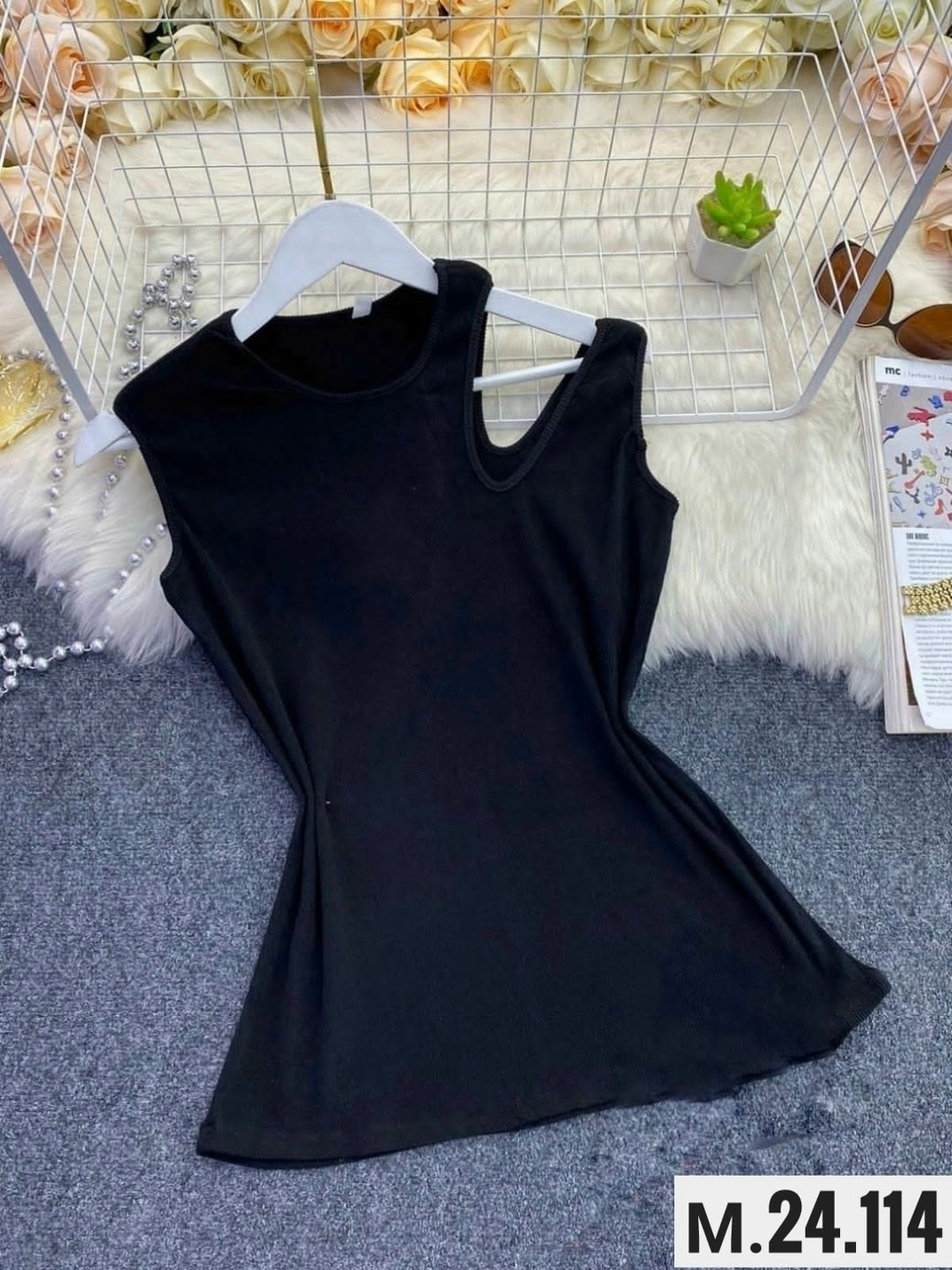 женские топы,женской одежды,женские костюмы,женская базовая майка,джинсы женские