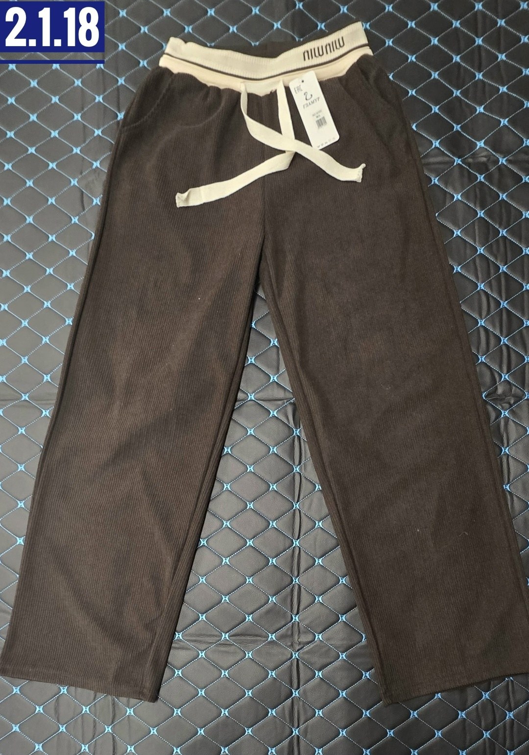 костюм со штанами,спортивные костюм,костюм женский,костюм женский со штанами,костюм женский на флисе