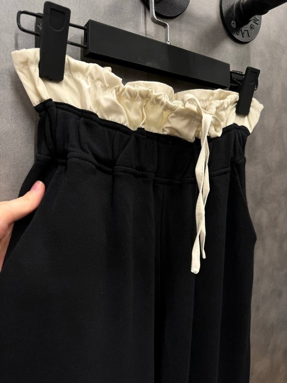 широкие брюки,брюки с широкими штанинами,спортивные широкие штаны,брюки с высокой талией,спортивные брюки женские