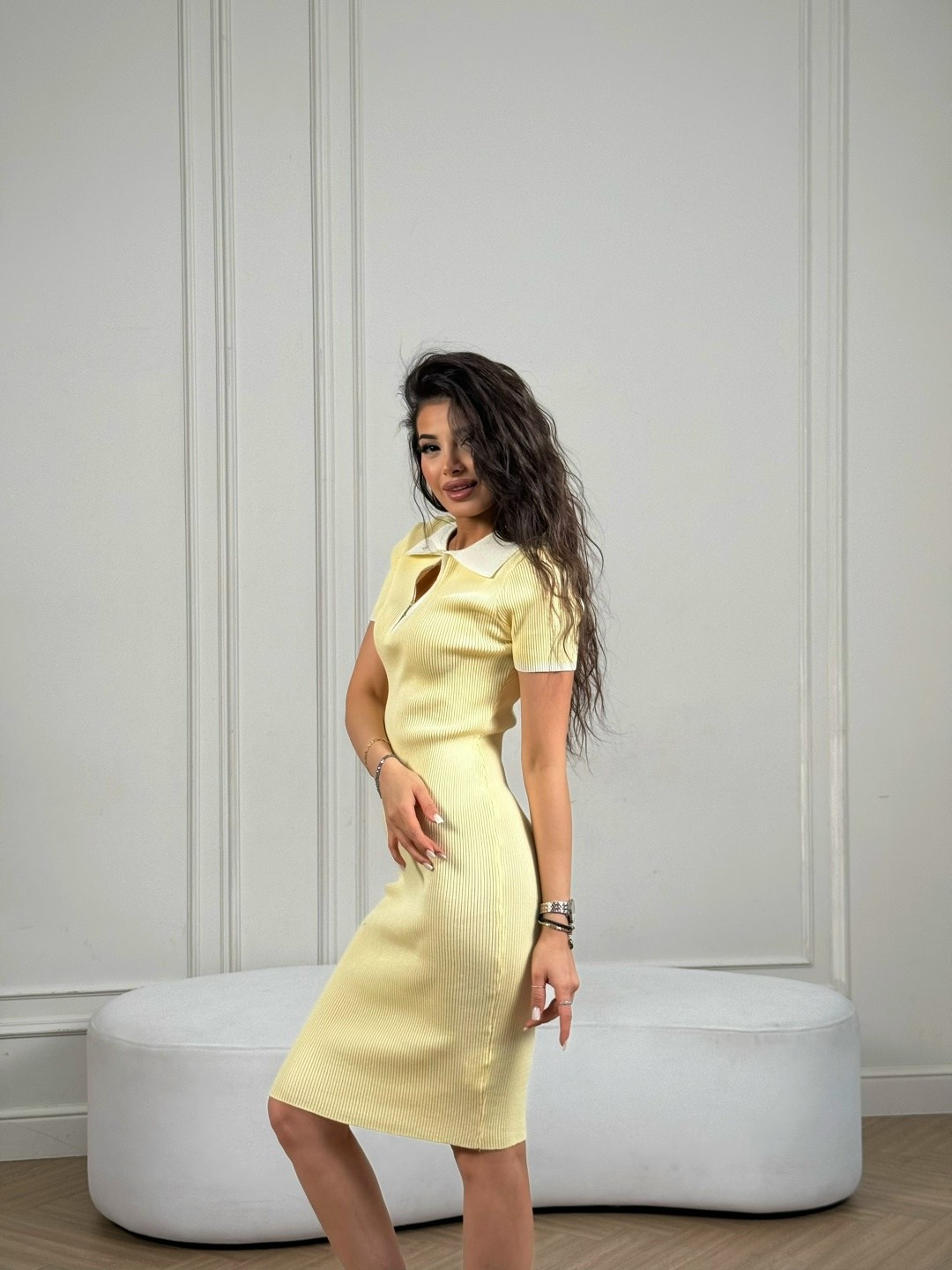 платье поло трикотажное мини emberens 292403939,платье женское трикотажное с воротником поло мини молочного цвета,трикотажное платье,трикотажное платье миди,платье женское трикотажное с воротником пол