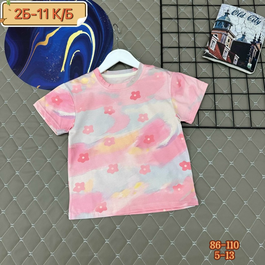 ребенок,детей,девочка в яркой футболке,одежда для малыша,детской одежды