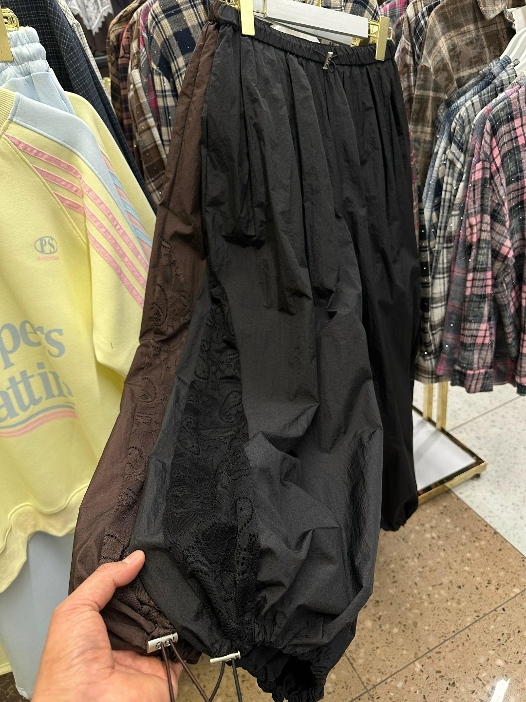 широкие брюки,брюки оверсайз,повседневные брюки,широкие брюки карго,брюки карго