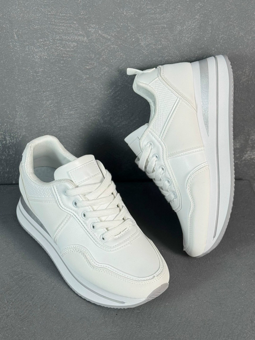 кроссовки женские,,кроссовки для женщин,повседневные кроссовки,кроссовки модные