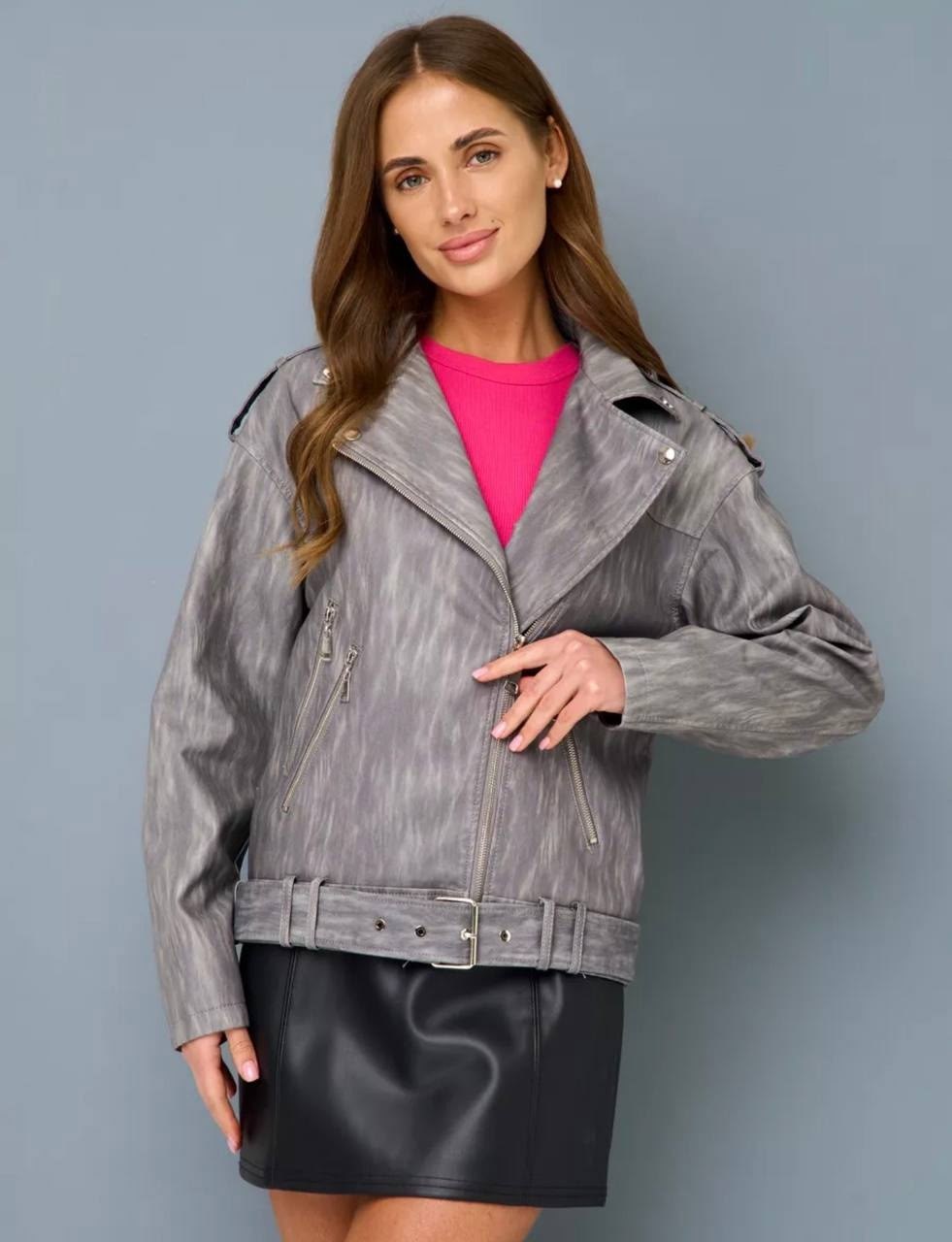 косуха оверсайз кожаная куртка серая винтажная aftfbasic,куртка косуха женская,куртка косуха,куртка кожаная,женская серая кожаная оверсайз куртка косуха