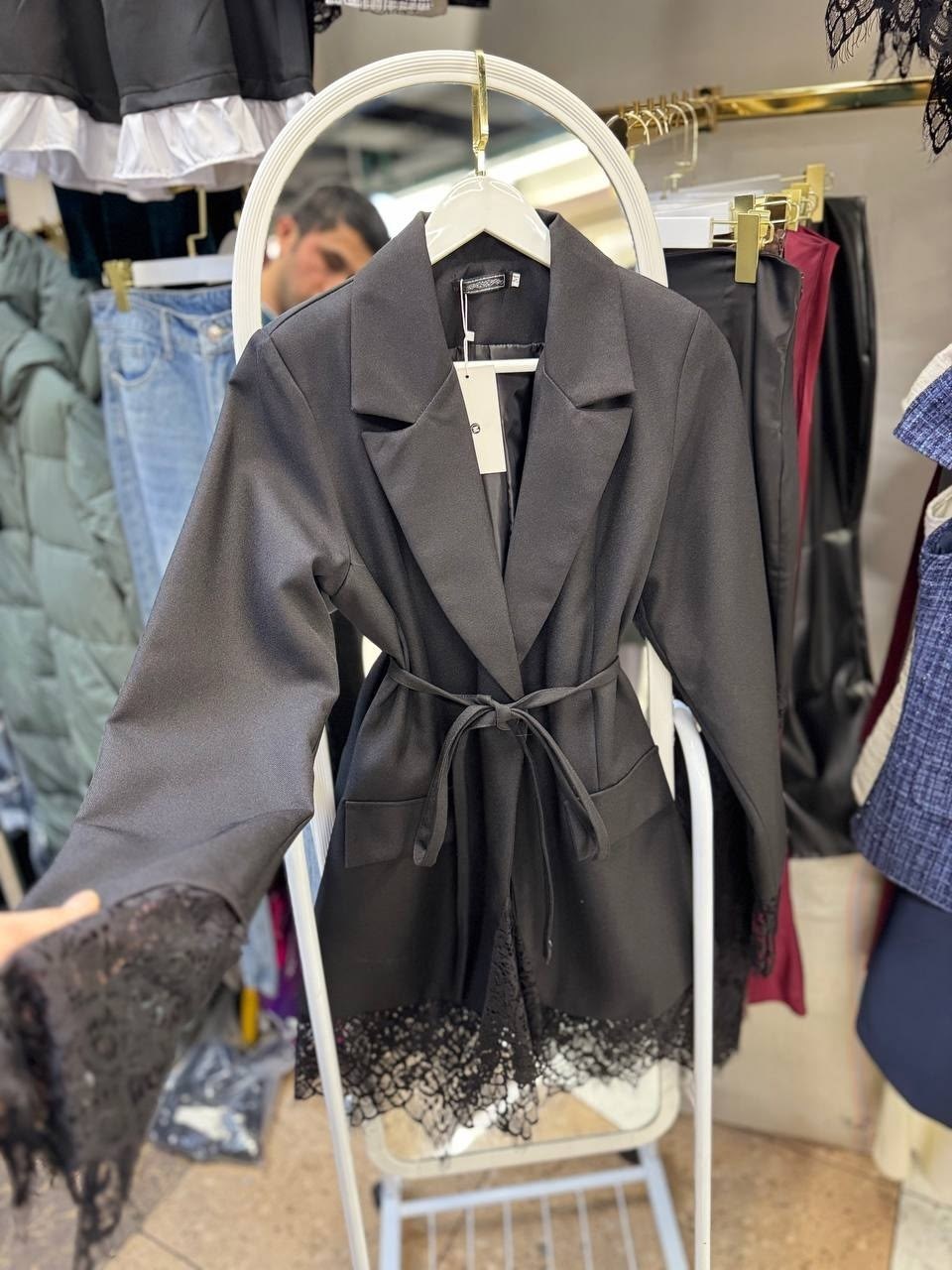 жакет с кружевом,женский кружевной блейзер на одной пуговице,жакет,пиджак с кружевом,приталенные жакеты