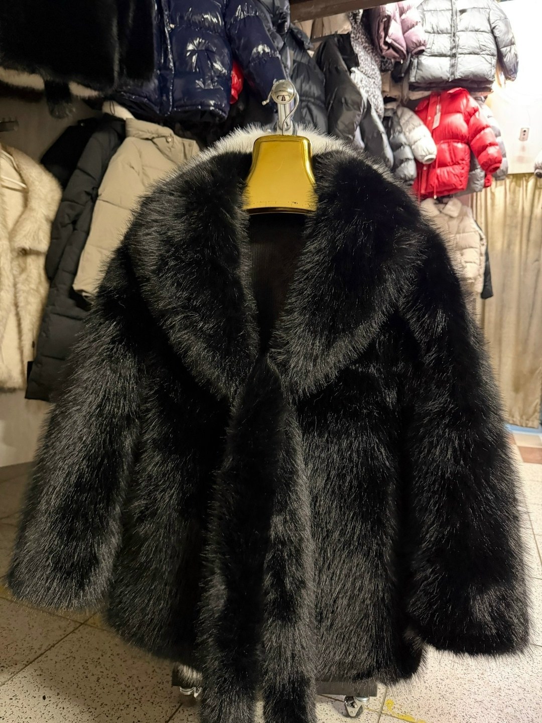 шуба,шуба женская,шуба искусственная,меховое пальто,шуба из искусственного меха