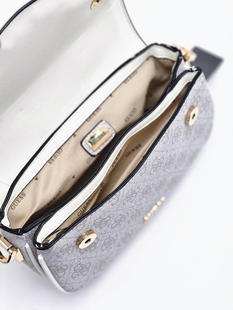 сумка через плечо guess женская,женская сумка guess,сумка guess,guess сумка на плечо,сумка guess через плечо