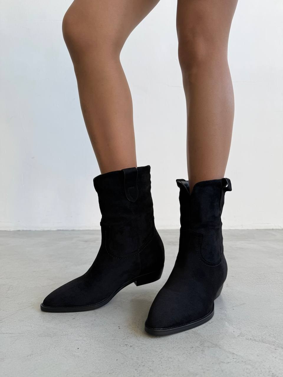 ,замшевые ботильоны,замшевые ботинки,женские ботинки казаки черная замша демисезонные,ботинки женские демисезонные казаки замшевые reversal 270874059