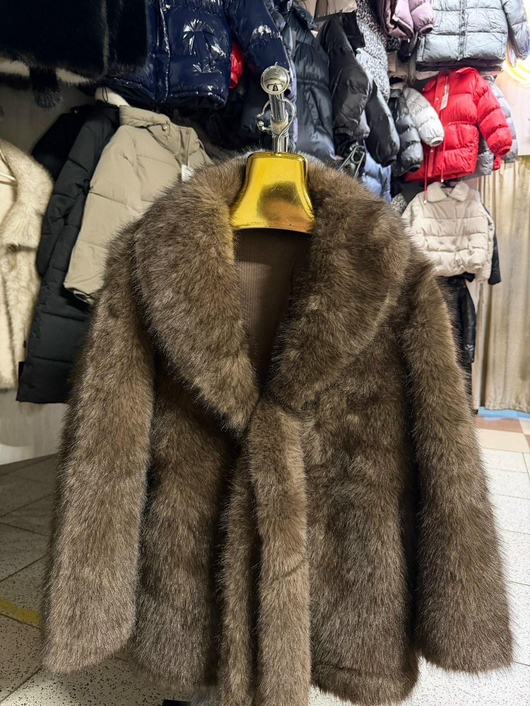 шуба,шуба женская,шуба искусственная,меховое пальто,шуба из искусственного меха