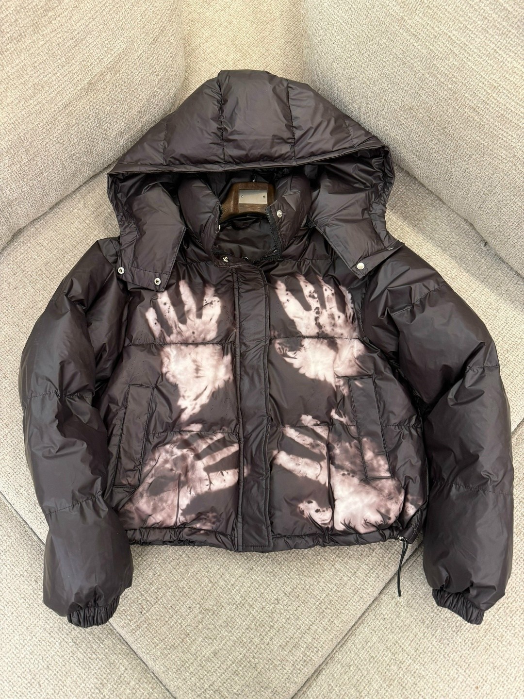 пуховик фенди женский,пуховик женский,куртка пуховик,короткий пуховик женский,пуховик короткий