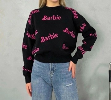 свитер оверсайз вязаный barbie,свитер оверсайз вязаный с принтом barbie,джемпер барби,свитер barbie,свитер оверсайз с надписью barbie