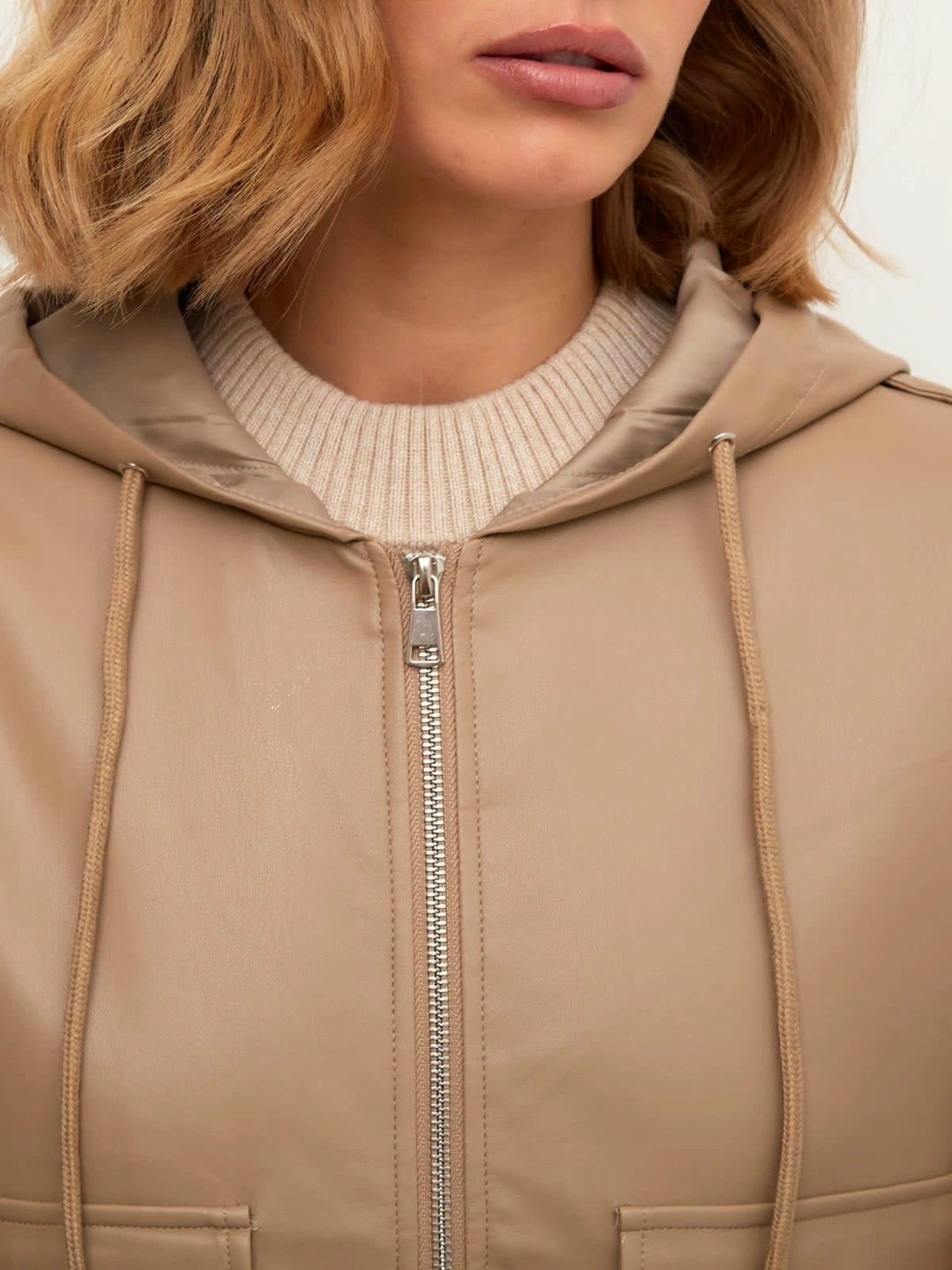 куртка из экокожи женская,куртка женская,куртка из экокожи,куртка экокожа женская с капюшоном,куртка женская бежевая