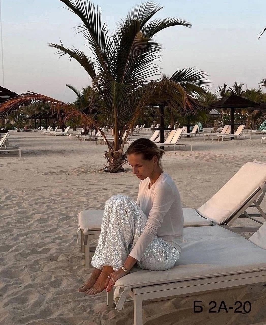 брюки с пайетками,блестящие брюки,женские широкие брюки с блестками серебристые,брюки блестящие женские,модные брюки