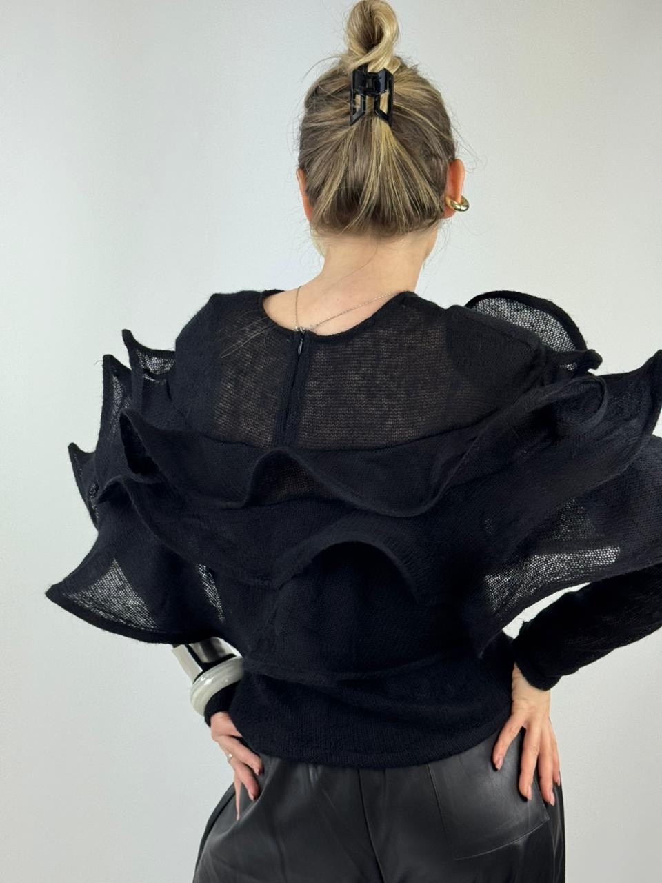 свитшот,свитшот vittoria vicci,блузка с оборками,блузка с рюшами,свитшот vittoria vicci летние черный