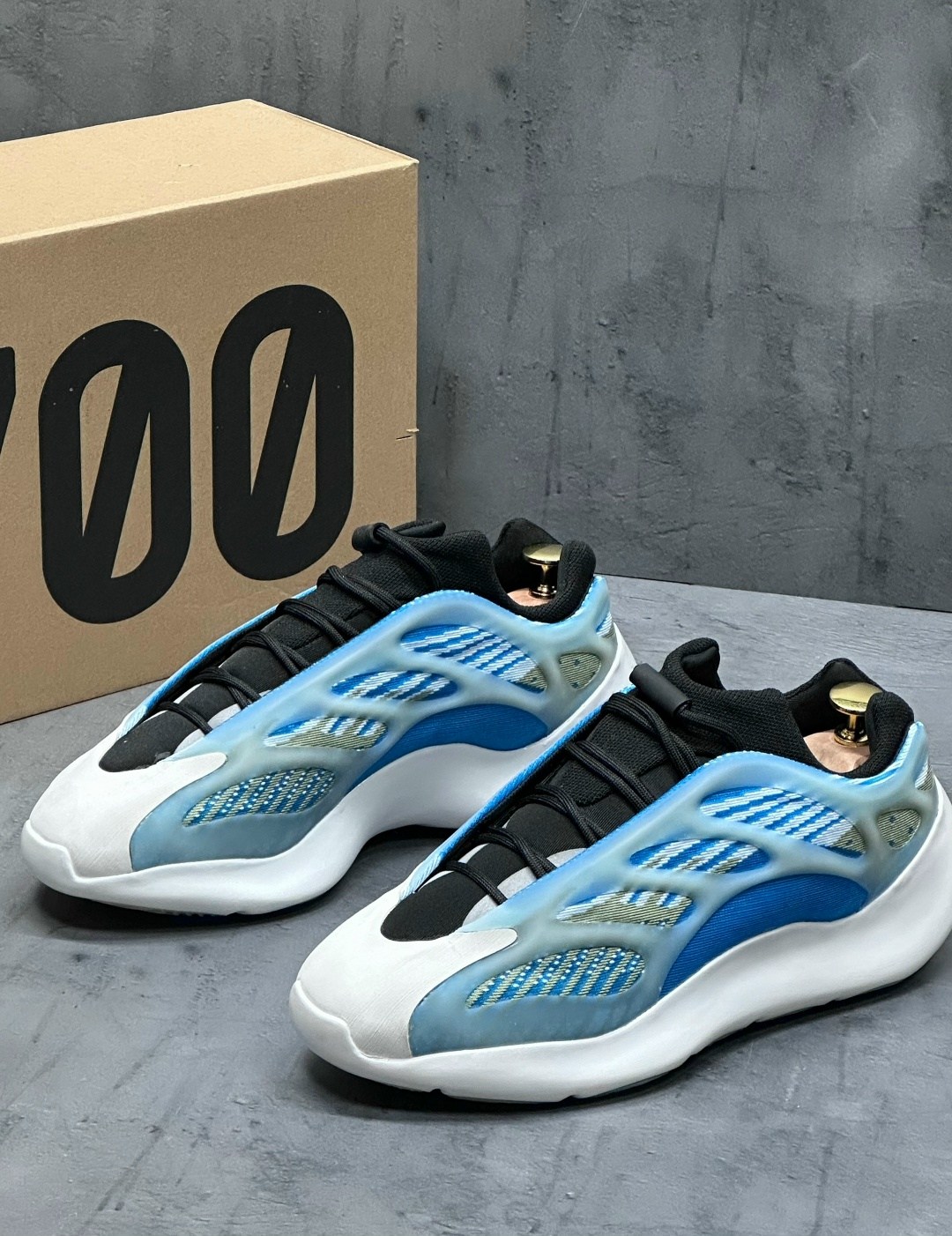 adidas yeezy boost 700 v 3,adidas yeezy 700 v 3,adidas yeezy boost 700,кроссовки adidas yeezy boost 700,yeezy boost 700 v 3