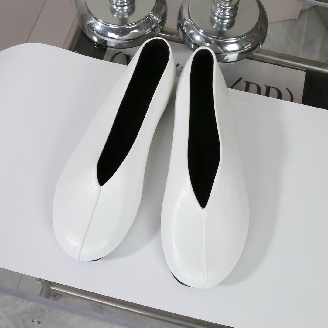 женские туфли на плоской подошве,туфли на плоской подошве,, на плоской подошве,женские туфли лодочки