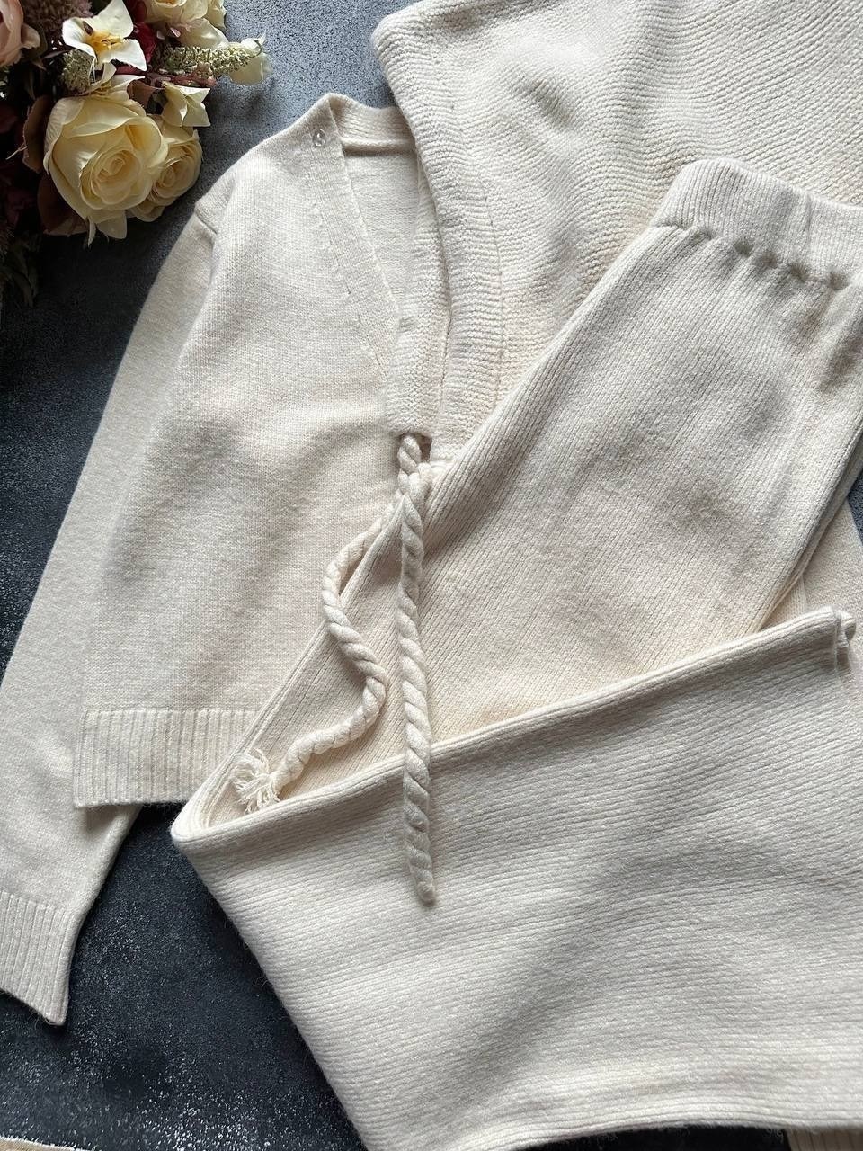 вязаные кардиганы,теплая кофта,кофта женская,вязаный кардиган с капюшоном,женский вязаный кардиган с капюшоном